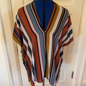 Karlie signature V-Neck Tunic size L